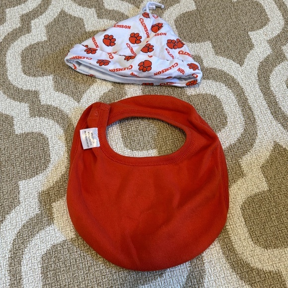 Clemson Beanie & Bib - Picture 2 of 3